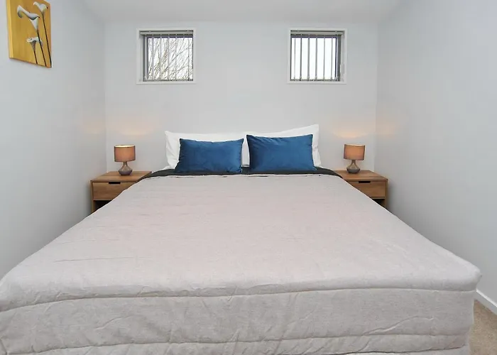 Regents 94A - Christchurch Holiday Homes